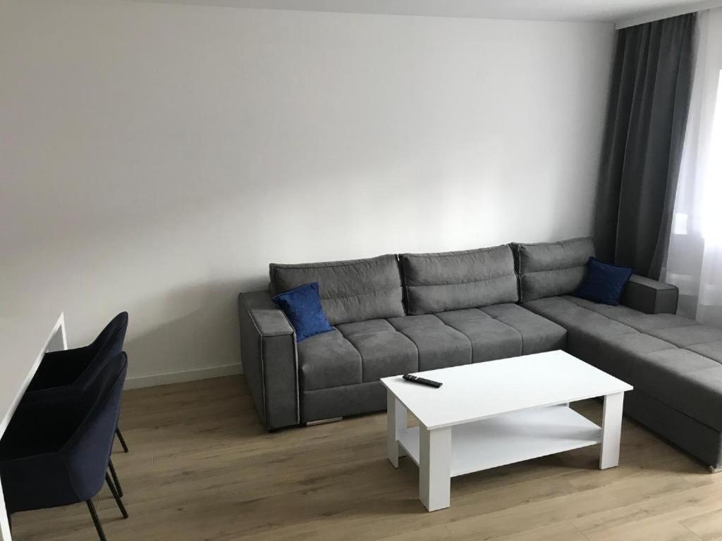 Central Аpartment Foca With Garage 外观 照片