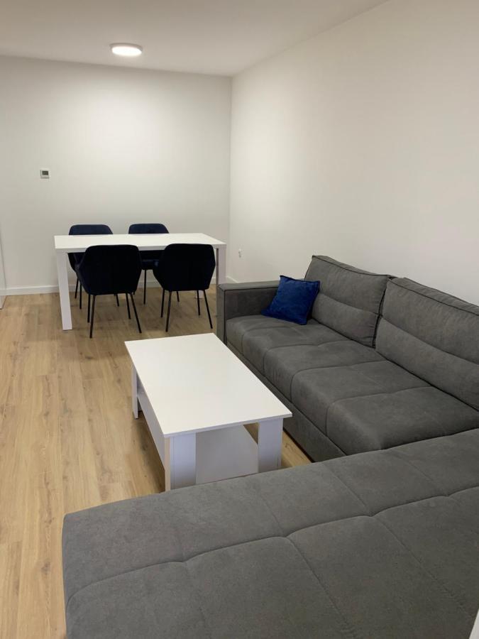 Central Аpartment Foca With Garage 外观 照片