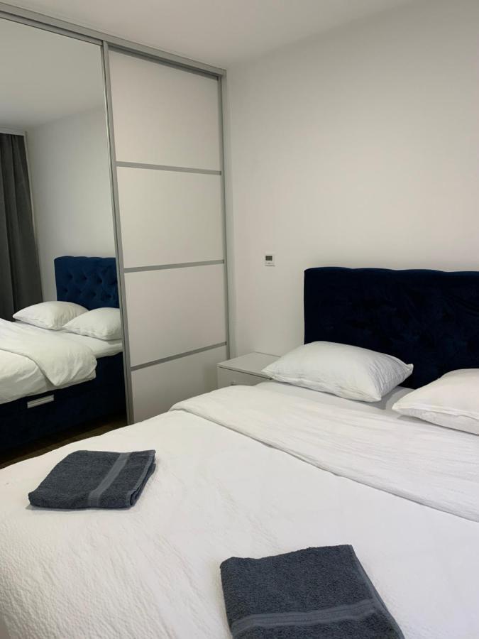 Central Аpartment Foca With Garage 外观 照片
