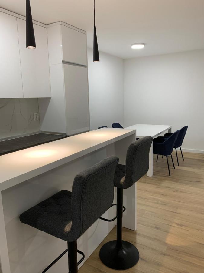 Central Аpartment Foca With Garage 外观 照片