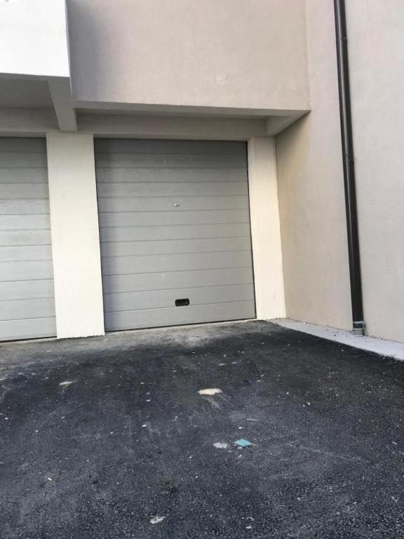 Central Аpartment Foca With Garage 外观 照片